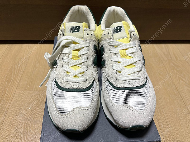 뉴발란스 574 레거시 새제품 판매합니다(250 사이즈...--1
