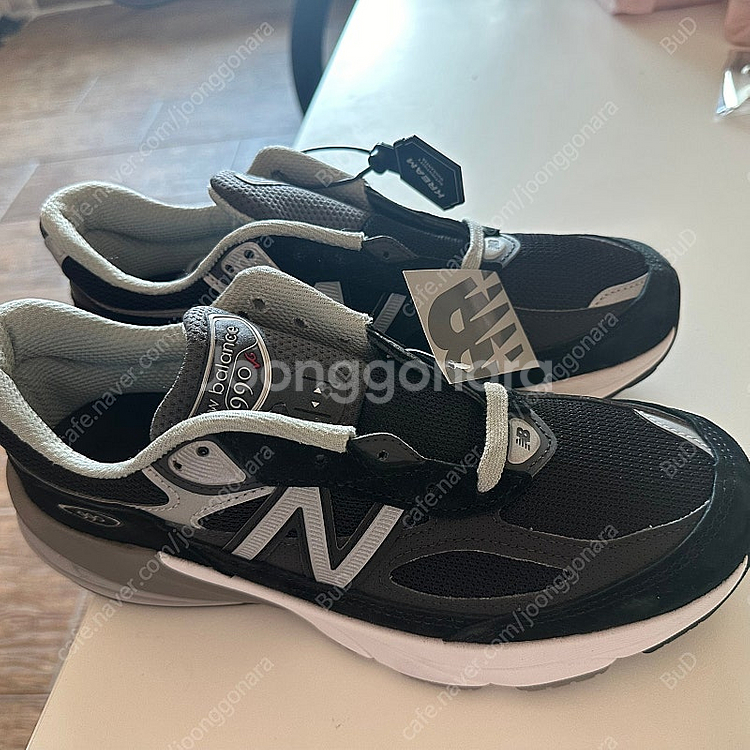 뉴발란스 990v6 우먼스 발볼B 블랙 270 크림 새...--2
