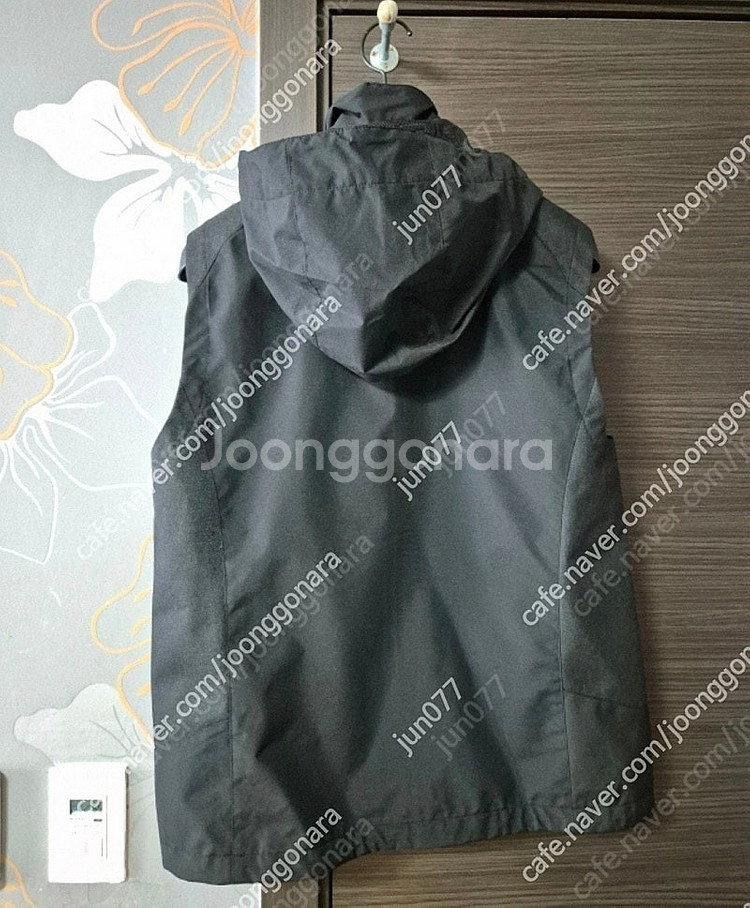 코오롱스포츠 등산 후디 베스트(조끼) 팝니다.​​사이즈...--1