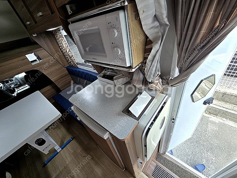18년 에어밴6인승업무차(5인취침가능,일체형캠핑카,3만...--9