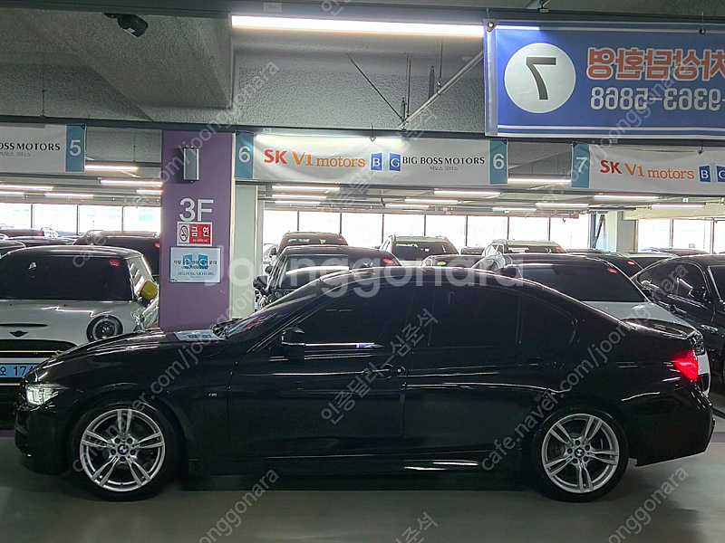 BMW3시리즈 (F30) 330i M 스포츠 (5인승)...--2