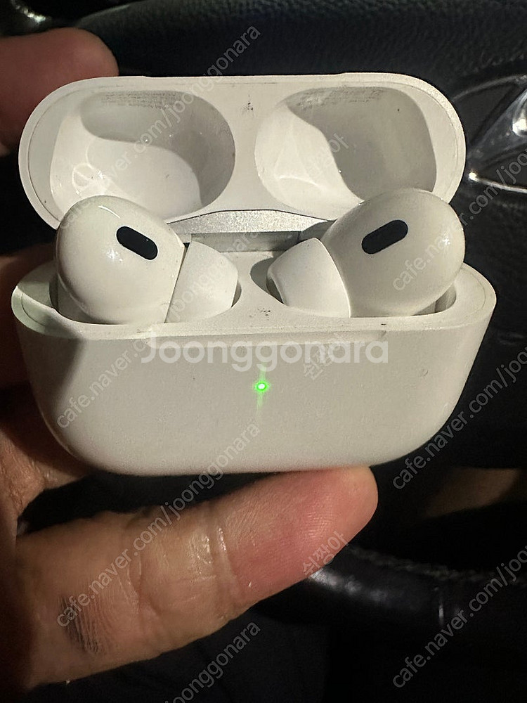 에어팟2 프로 8핀 판매합니다--1
