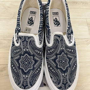 반스 볼트 x 키스 10주년 OG 슬립온 LX 페이즐리 지브롤터 씨 US8 260사이즈 VANS VAULT,KITH