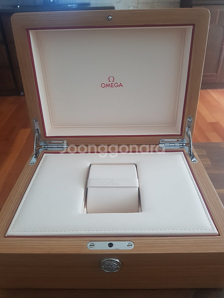 오메가원목시계상자--1