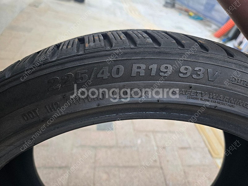 스팅어 윈터 타이어 팝니다 225 40 19 225 3...--3