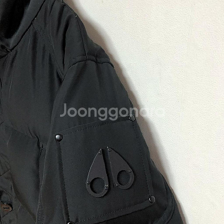 무스너클 남성 블랙 구스 패딩 100L 상태좋음--4