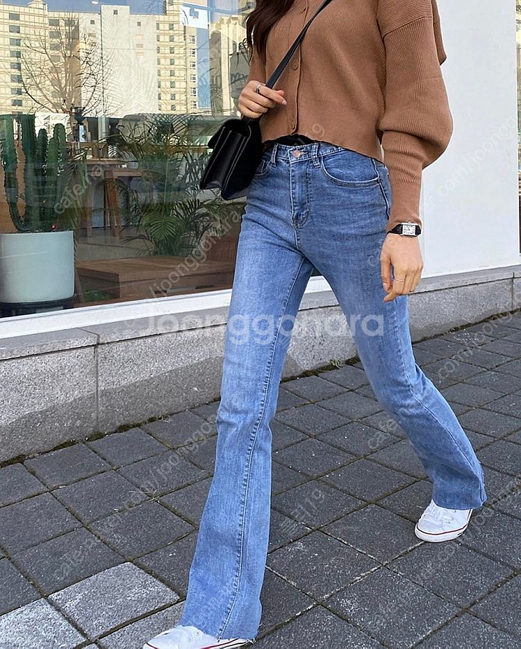 압도적 아우라 롱부츠컷 스판 청바지 데님 팬츠--0