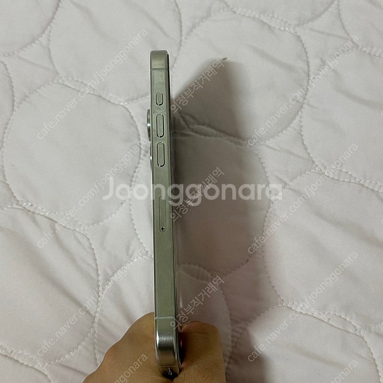 아이폰15pro 512G 화이트색상 판매합니다--3