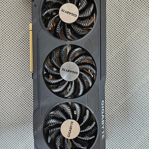 기가바이트 rtx4070super 거의 새제품 as짧음