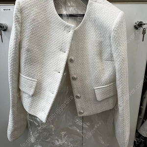 Leeds 리즈 Sophia tweed jacket 화이트