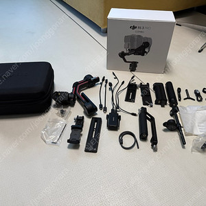 DJI RS3 PRO Combo 팝니다.