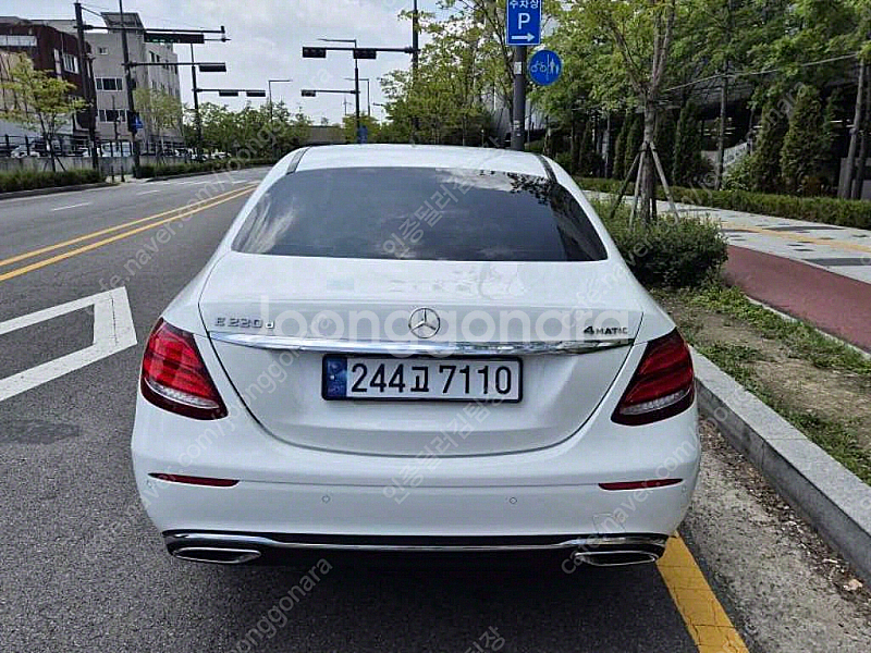 벤츠 E-클래스 W213 E220d 익스클루시브 중고차...--4