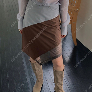 새상품) 다이애그널 쓰리컷 Diagonal line rivet skirt 스커트