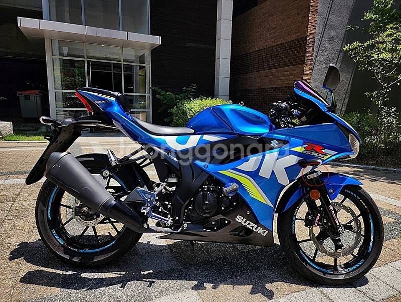 스즈키 GSX R125 전용 스트럿바 9만원(가격내림)--0