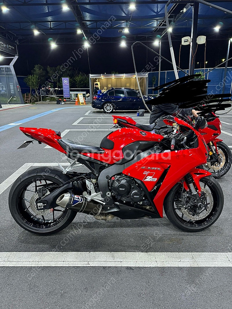전주 혼다 cbr1000rr 파이어 블레이드--2