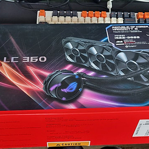 ROG STRIX LC 360 3열 수냉