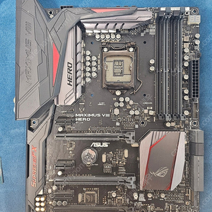 i7-6700k + maximus viii hero 팝니다.