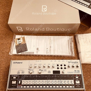 Roland TR-06 드럼머신