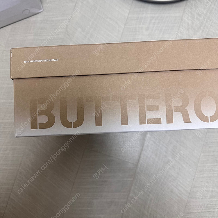 부테로 카레라 화이트 37 판매합니다--6