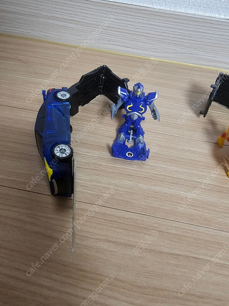 터닝메카드 윙피닉스(완료). 윙레오. 윙나이트(완료) 이미지