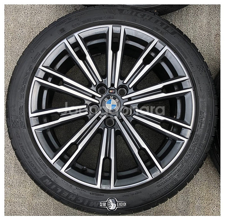 BMW 3시리즈 G바디 790M 18인치 흠집없는 임판...--4