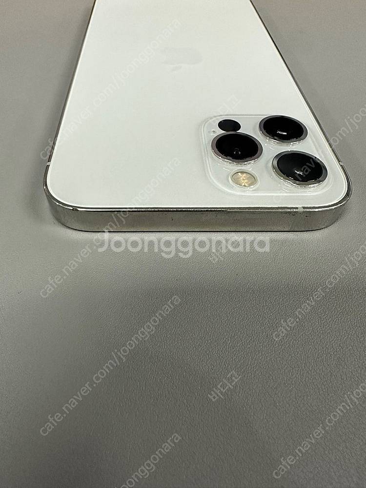 아이폰12프로 128기가 화이트색상 파손없는 가성비 좋...--4