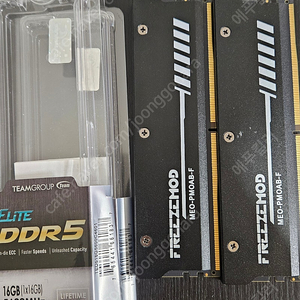 팀그룹 DDR5-5600 16GB CL46 Elite 2개 팝니다.