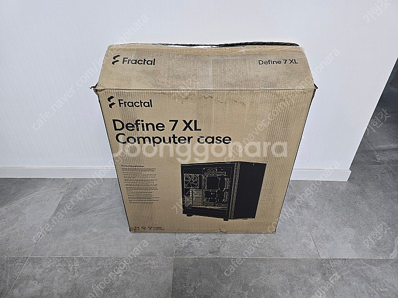프랙탈 디파인7 XL 다크틴트 강화유리 블랙--3