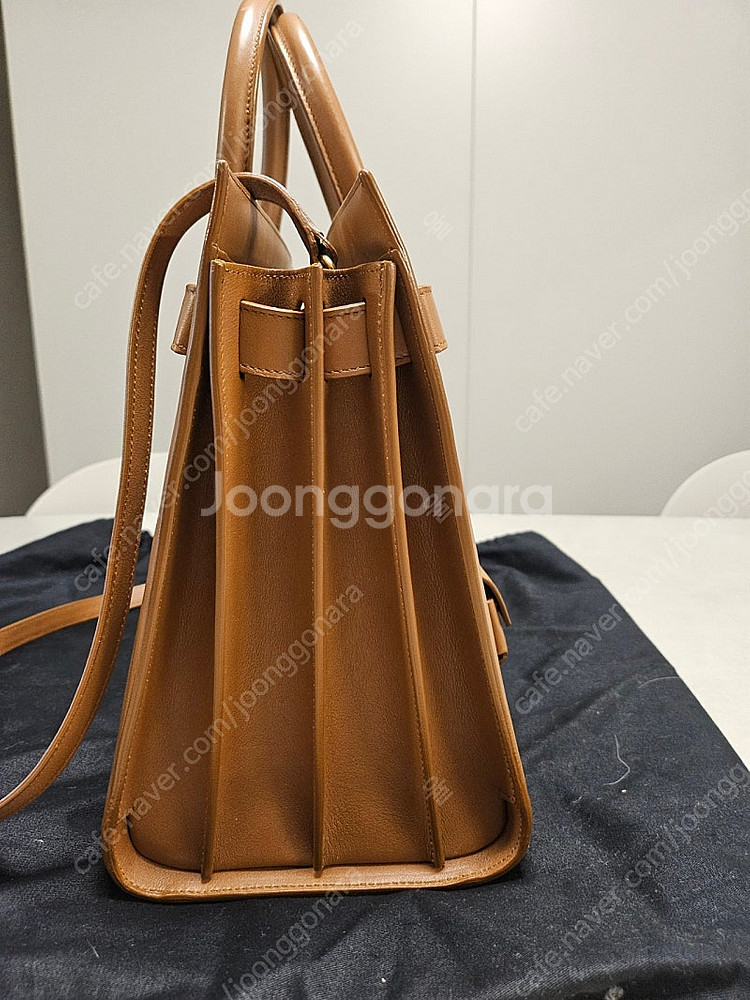 생로랑 삭드쥬르 미디엄 카멜 가방--3