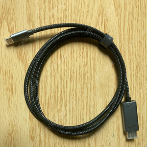 USB-C TO HDMI 케이블 1.5m