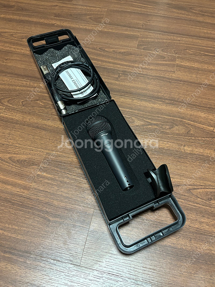 베링거 마이크 XM8500 3만원에 판매합니다--1