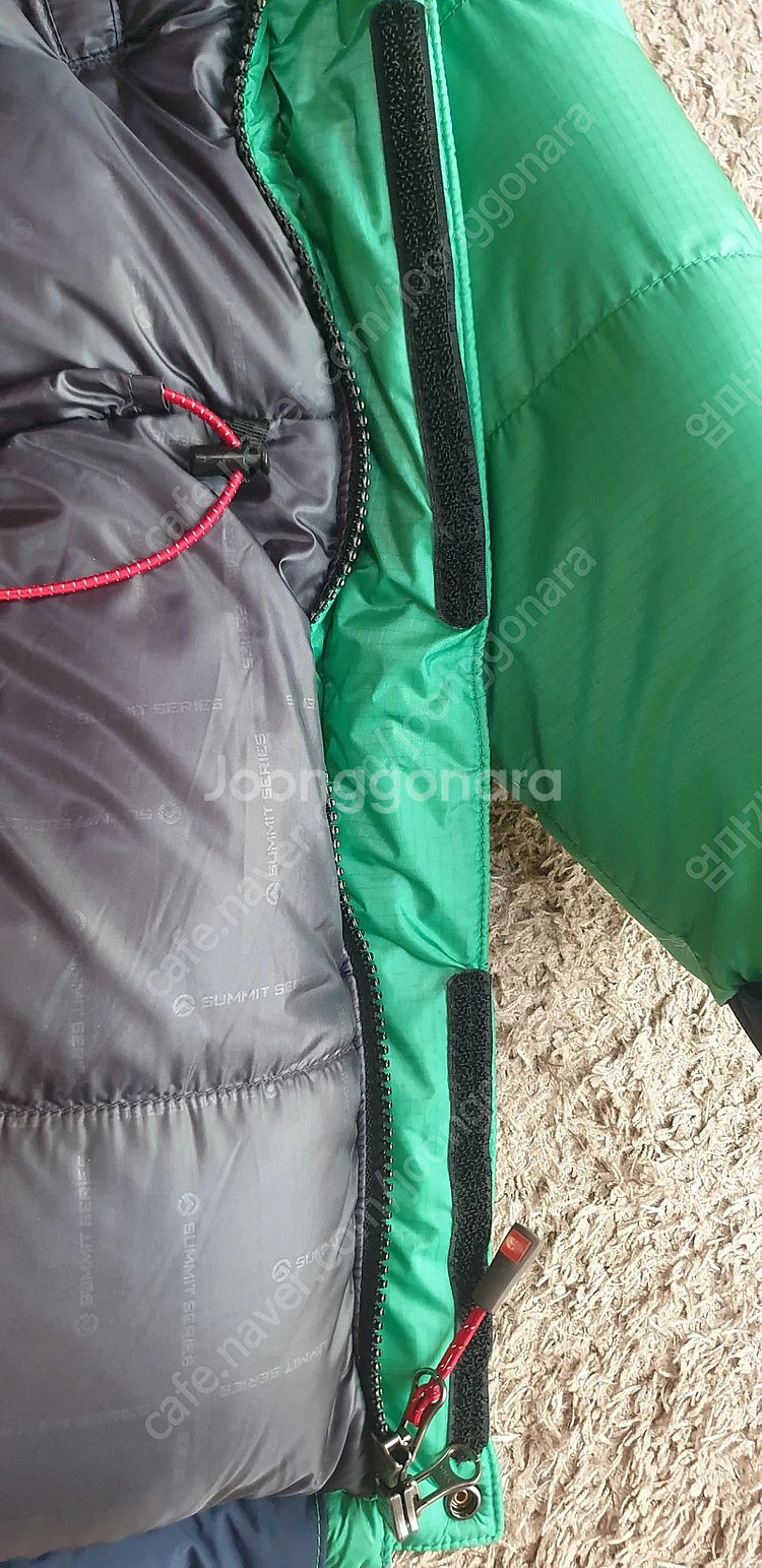 노스페이스 발토르 800필 헤비구스다운팝니다.--9