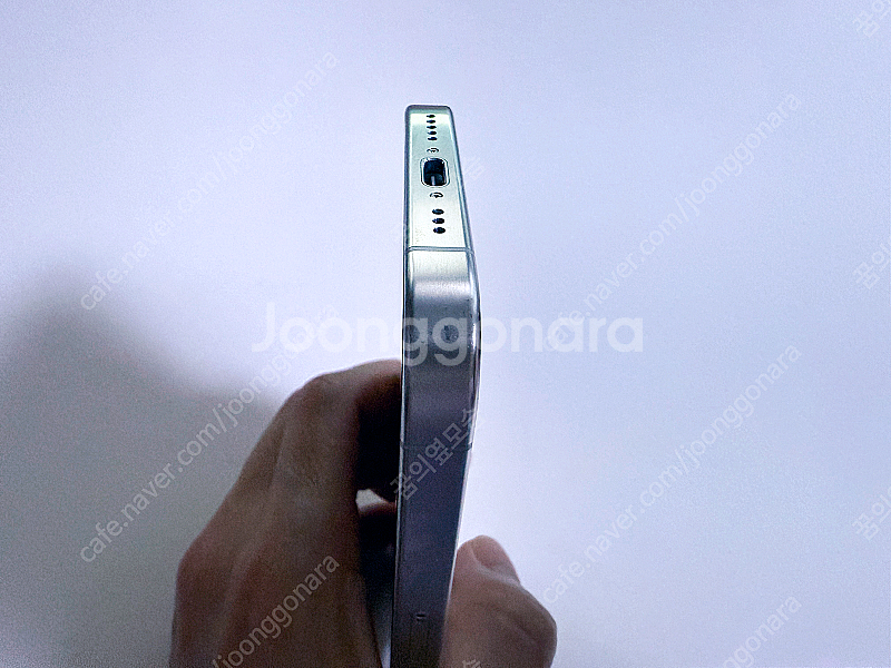 아이폰 15프로 화이트 티탸늄 256GB--4