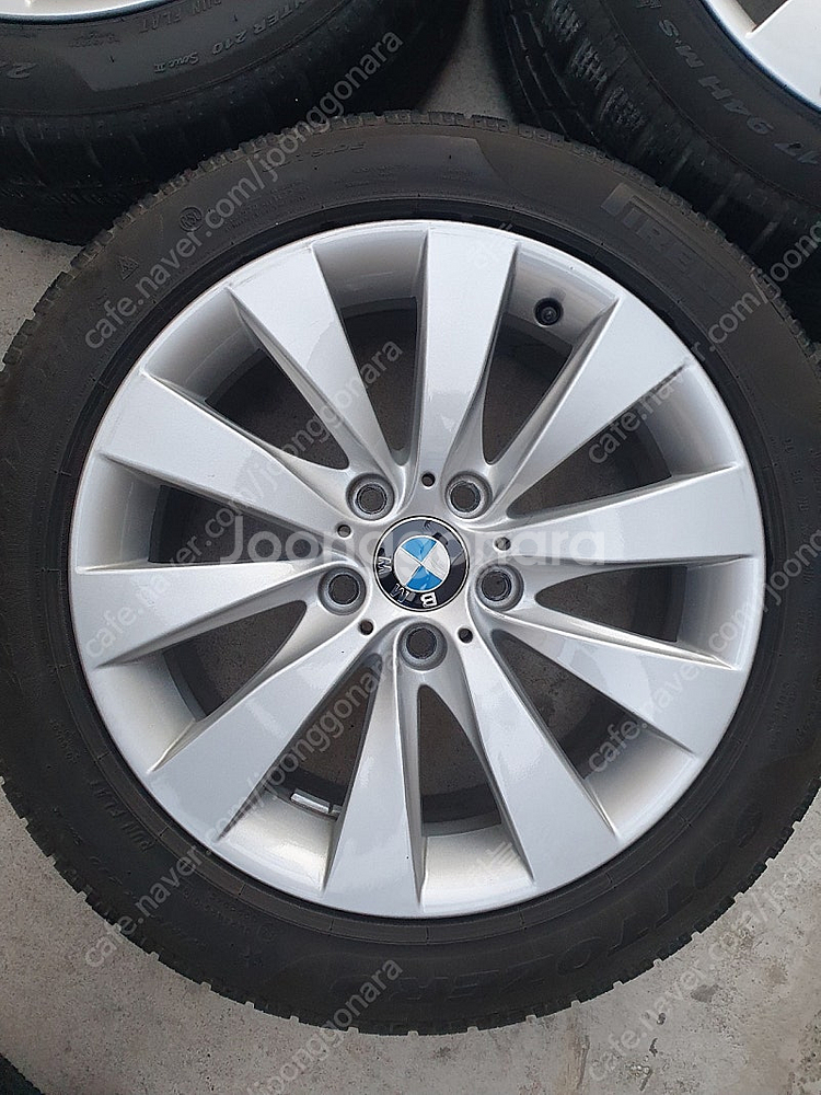 F30 320d 후기 LCI 17휠 스노우타이어--1