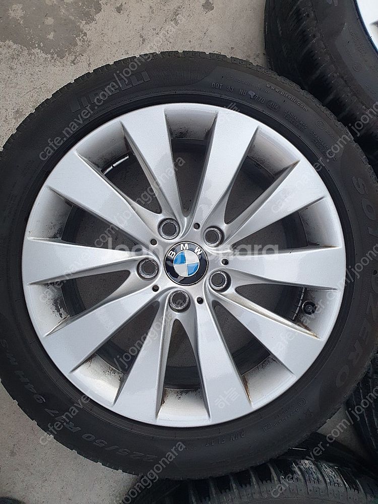 F30 320d 후기 LCI 17휠 스노우타이어--2