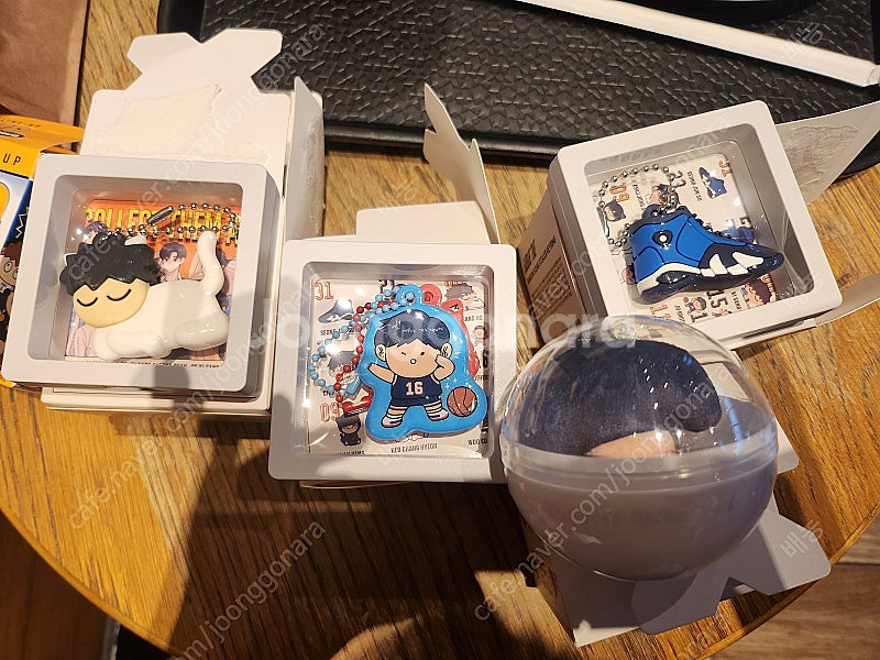 가비지타임 2차 팝업 굿즈 양도 및 교환 원합니다.--3