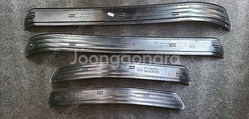 bmw e60 도어 스커프 한대분--1