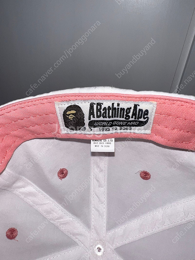 베이프 우먼 NYC 로고 패널 캡 모자--4