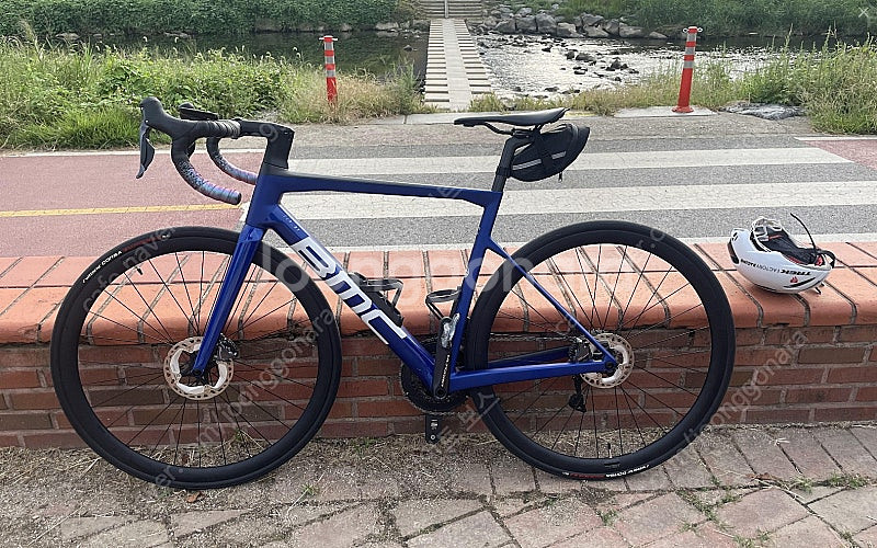 BMC 팀머신 SLR01 FOUR 울테DI2 11단 디...--1