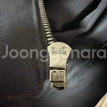 질스튜어트뉴욕 남성 다크네이비 하이넥 미니멀 숏다운 패...--9