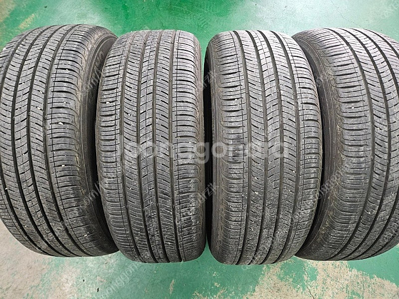 금호 솔루스 중고타이어 215/55R18 & 215 5...--0