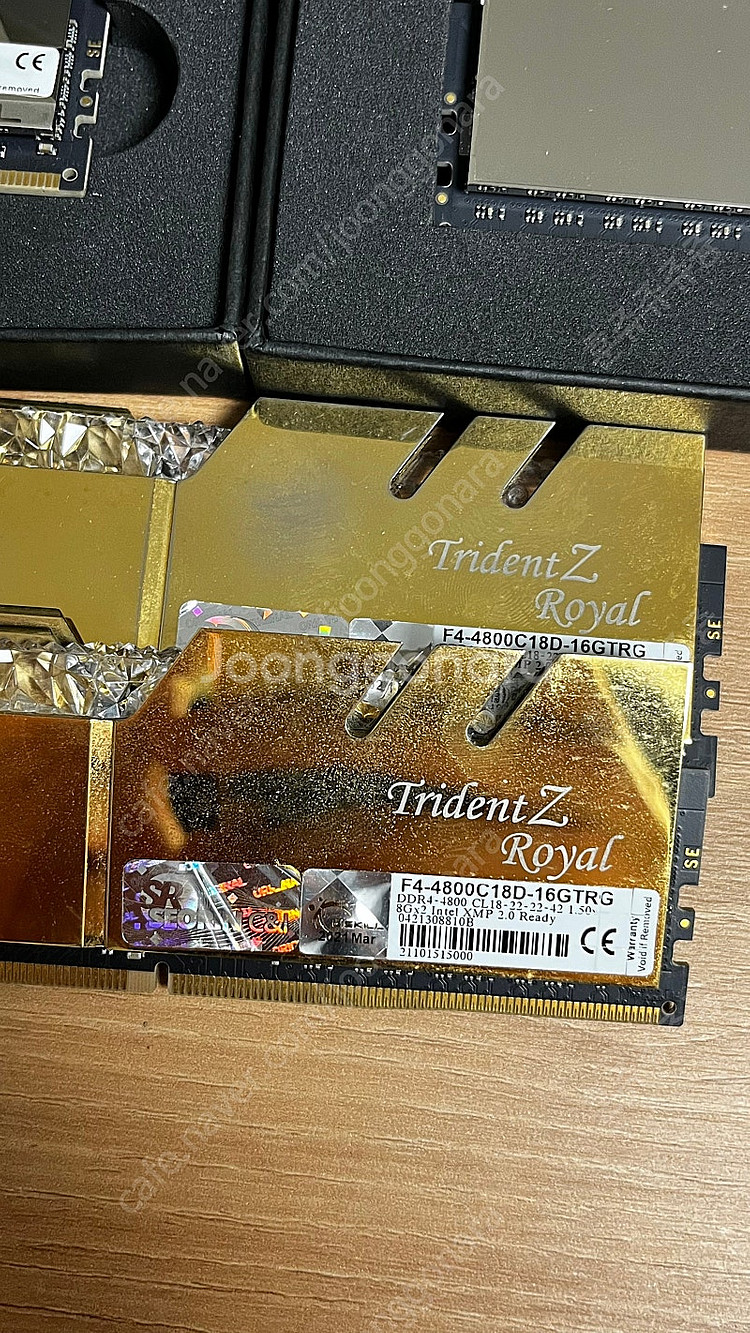지스킬 로얄 4800Mhz CL18 16GB (GOLD...--1