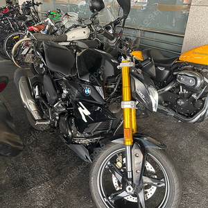 BMW G310R 23년식 블랙 컬러(22년 10월 구매)