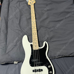 Squier Precision Bass 스콰이어 판매합니다