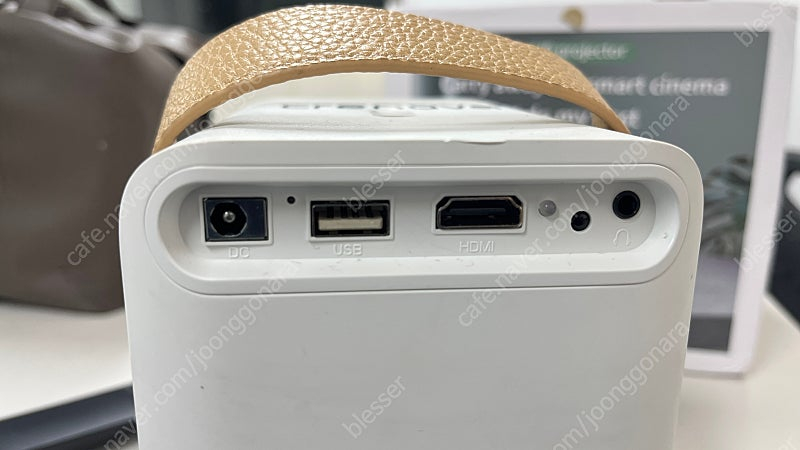 캠핑용 미니 안드로이드 프로젝터 1080FHD 배터리 내장형--1