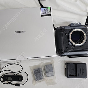 후지 GF-100, GF20~35, GF32~64, GF 80mm, 틸팅 EVF-TL1, 전용 후랫쉬 EF-X20
