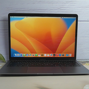 애플 맥북에어/A2337/Apple M1 8Core 판매합니다.