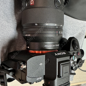 소니 a7m4 , 24-70 gm2