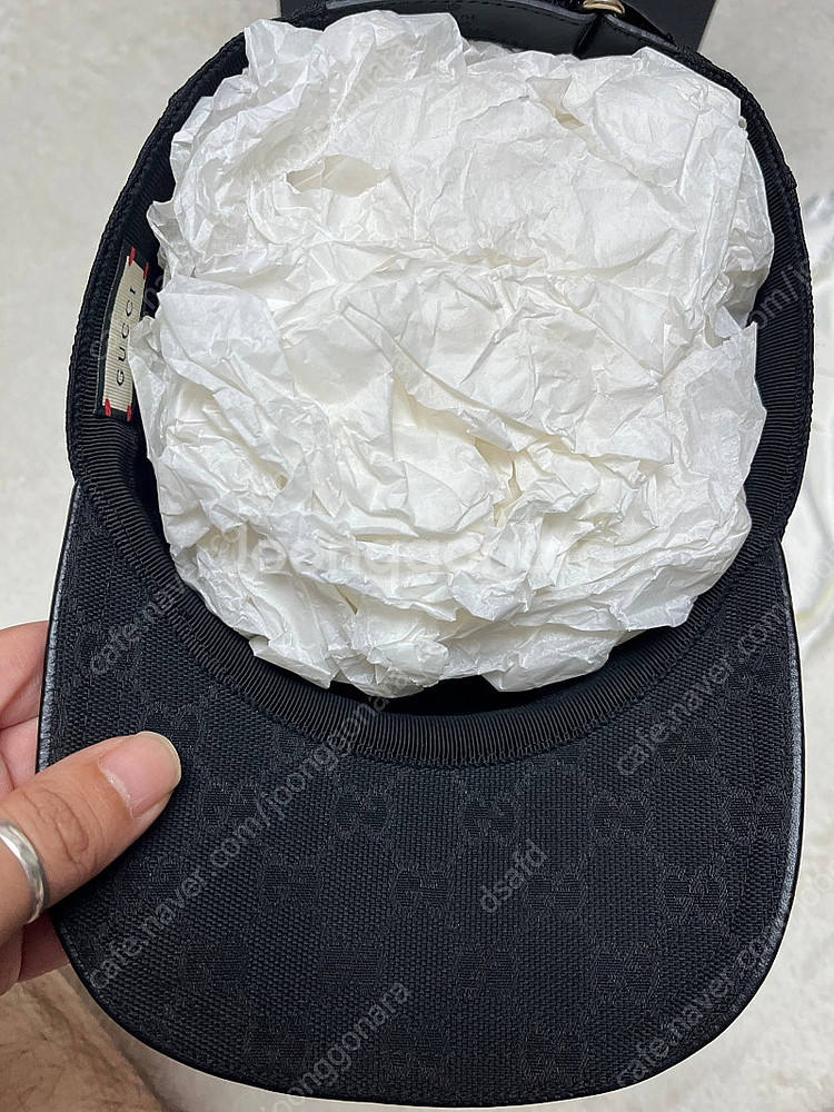 구찌 슈프림 모자 볼캡 팝니다.--2