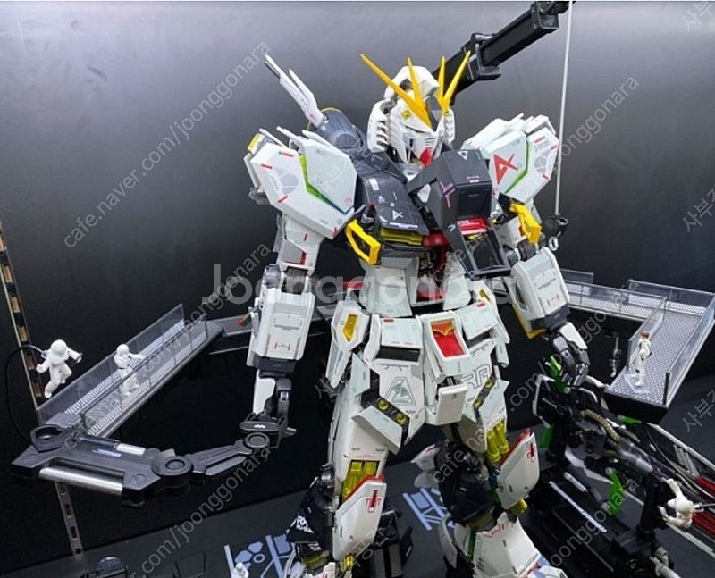 메탈스트럭쳐 RX-93건담 삽니다.--0